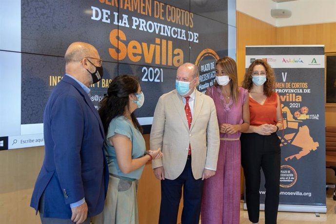 Foto de la presentación del V Certamen de Cortos de Sevilla