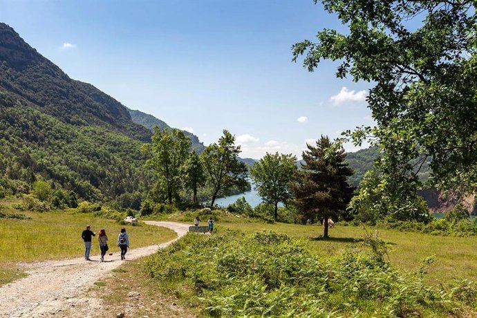 Los turistas de la provincia de Barcelona reservaron estancias más cortas en 2020