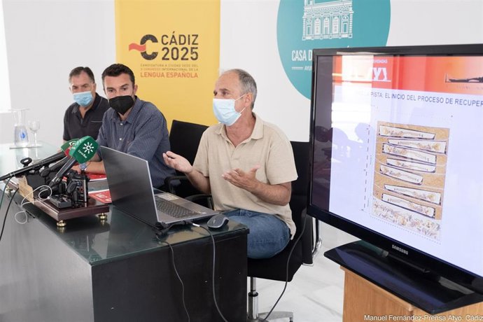 Martín Vila en rueda de prensa