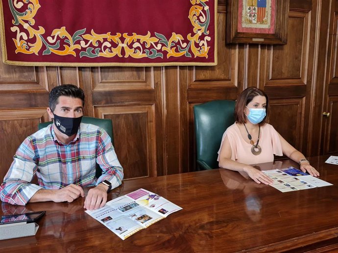 La alcaldesa, Emma Buj, ha presentado la programación cultural.