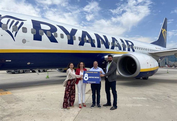 Ryanair programa 70 rutas para este verano con el aeropuerto de Alicante-Elche