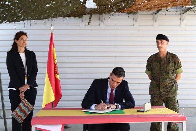 El presidente del Gobierno, Pedro Sánchez, ha visitado este miércoles en Letonia la base militar de Adazi.