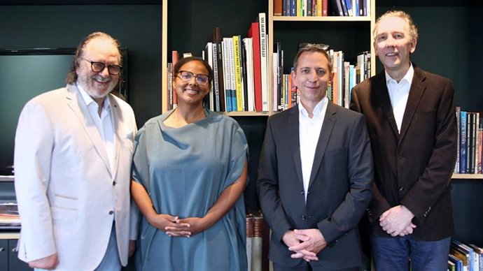 Koos Hussem (CEO & President, Founder of X-CAGO), Natascha Thomas (Deputy Managing Director of PMG Presse-Monitor), Ingo Kstner (Managing Director of PMG Presse-Monitor) and Erik Hommersom (CTO X-CAGO). All rights: PMG Presse-Monitor GmbH