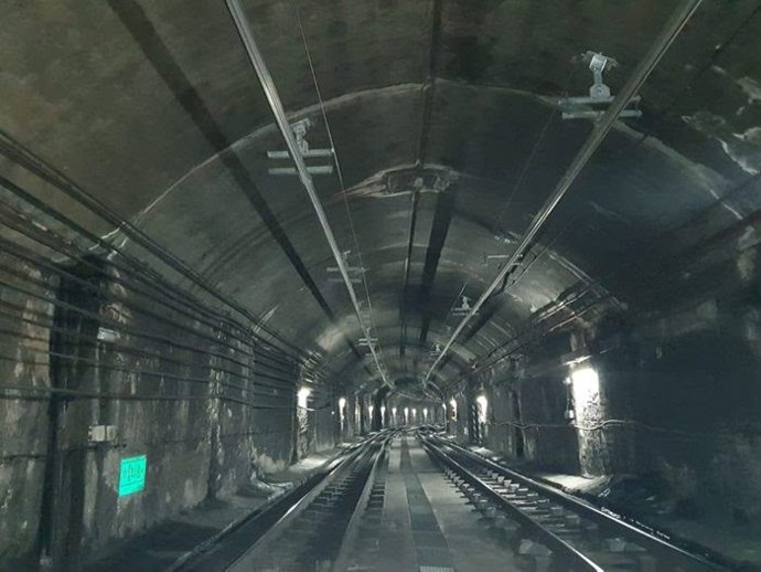 El túnel de Ferrocarrils de la Generalitat de Catalunya (FGC) en L'Hospitalet de Llobregat (Barcelona)