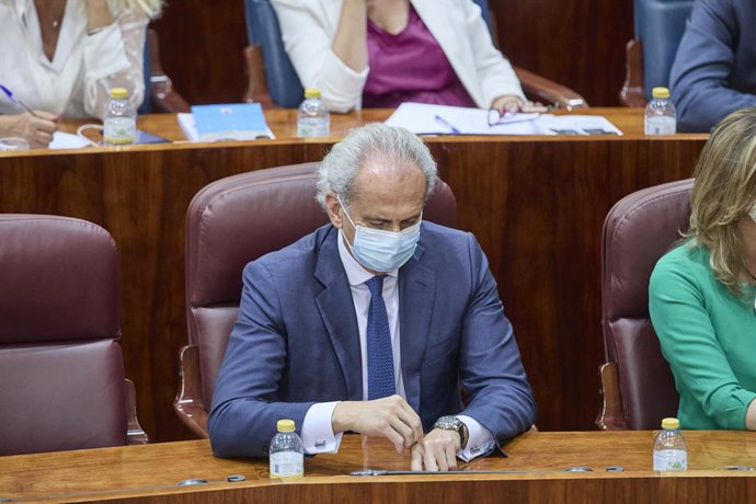 El consejero de Sanidad en funciones de la Comunidad de Madrid, Enrique Ruiz Escudero