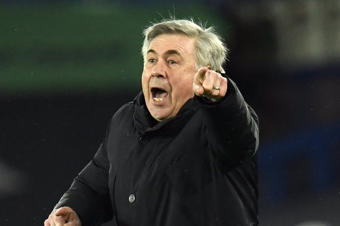 Archivo - 13 March 2021, United Kingdom, Liverpool: Everton manager Carlo Ancelotti reacts on the sidelines during the English Premier League soccer match between Everton and Burnley at Goodison Park. Photo: Peter Powell/PA Wire/dpa