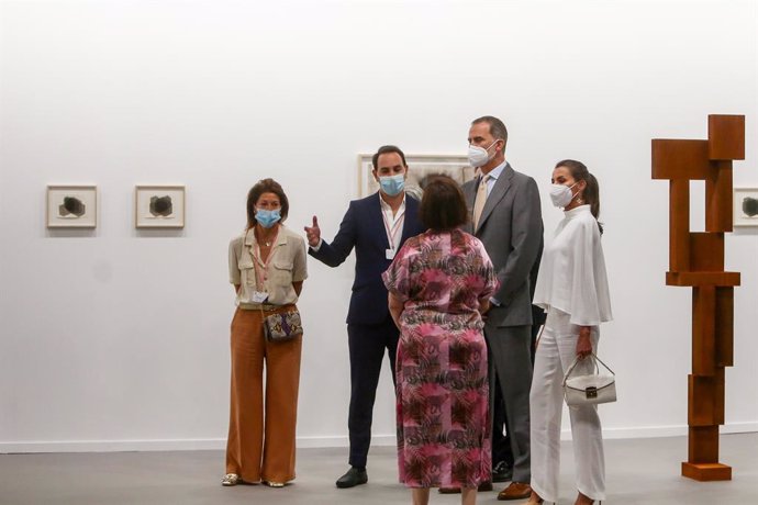 Los reyes de España, durante la inauguración de ARCO, a 8 de julio de 2021, en Madrid (España). Los reyes inauguran este jueves la cuadragésima edición de la feria de contemporáneo ARCO.