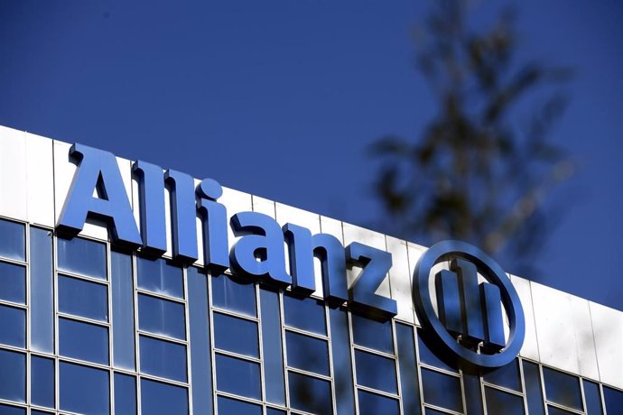 Archivo - Letras de la empresa de seguros Allianz en su sede en Madrid, a 21 de febrero de 2020.
