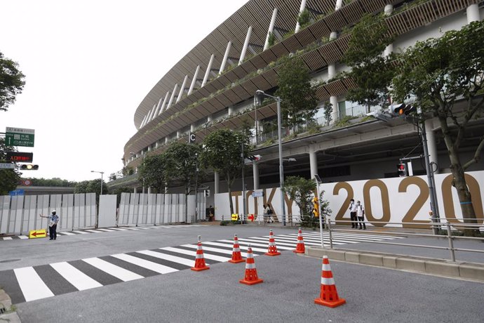 07 July 2021, Japan, Tokyo: The access to the National Stadium is seen closed for preparations ahead of the opening of the Tokyo 2020 Olympic Games. Photo: Rodrigo Reyes Marin/ZUMA Wire/dpa