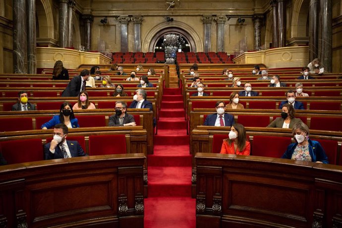 Archivo - Arxiu - Vista general del ple del Parlament de Catalunya