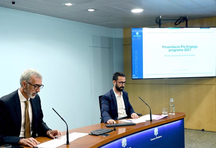 El secretari d'estat d'Economia, Eric Bartolomé, i el director del Departament d'Empresa, Comer, Desenvolupament Industrial i Transport, Josep Pujol