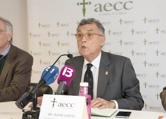 Archivo - El presidente de la AECC en Baleares, Javier Cortés. 