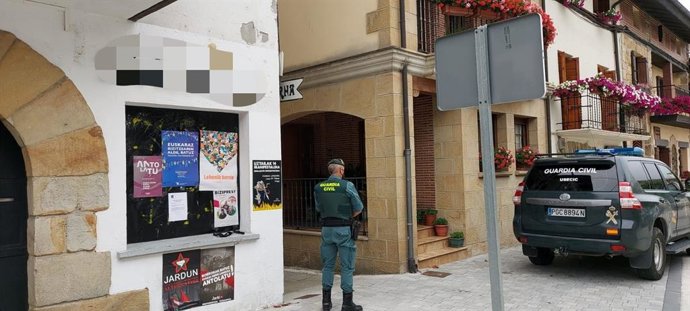 Atraca una sucursal bancaria en Arbizu y sustrae 2.000 euros.