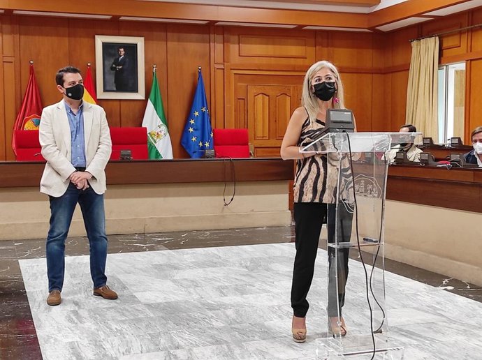 Del Pozo interviene junto a Bellido en el Ayuntamiento de Córdoba.