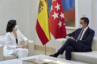 Finaliza el encuentro entre Sánchez y Ayuso tras hora y media