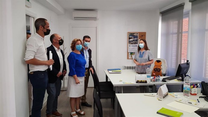 Visita de la consejera de Ciudadanía y Derechos Sociales del Gobierno de Aragón, María Victoria Broto, a la sede de los Servicios Sociales de la Comarca del Bajo Aragón.