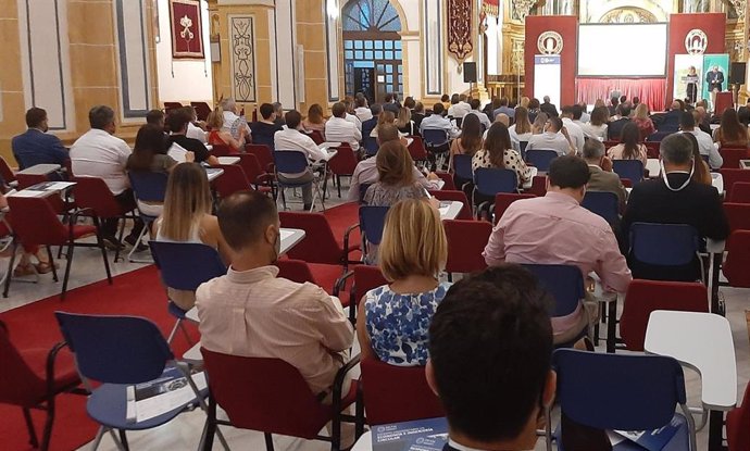 El Monasterio de Los Jerónimos acoge la presentación de la Cátedra de Investigación sobre Economía Circular y RSC