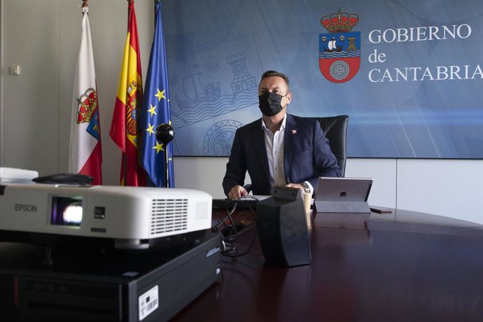 El consejero de Desarrollo Rural, Ganadería, Pesca, Alimentación y Medio Ambiente, Guillermo Blanco, participa por videoconferencia en la Conferencia Sectorial de Medio Ambiente.