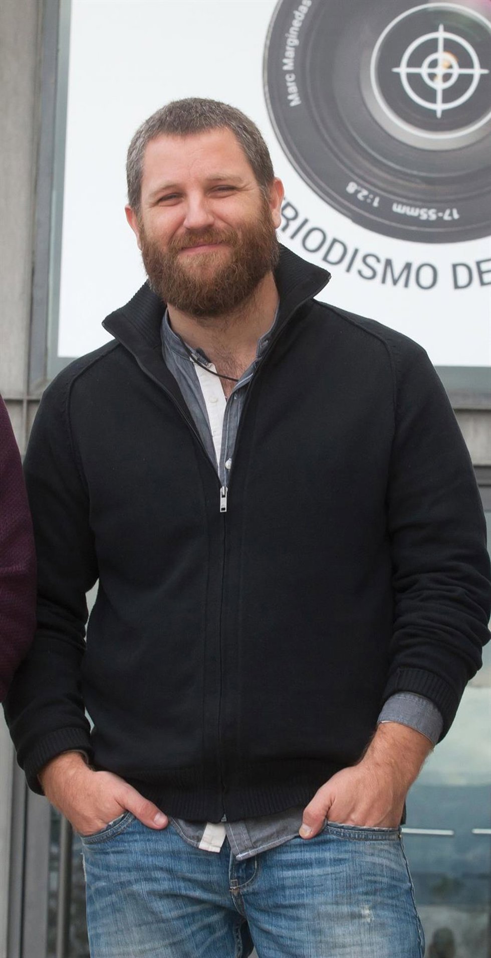 Archivo - La Universidad de Navarra concede el Premio Luka Brajnovic al periodista David Beriáin