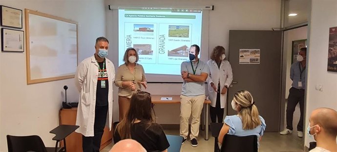 El Hospital de Alta Resolución de Loja (Granada) recibe a los profesionales que se incorporan en verano