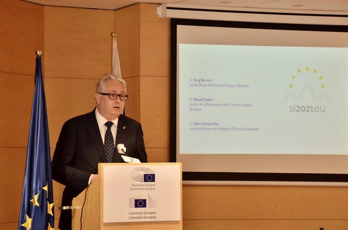 Conferencia del embajador de Eslovenia en España, Robert Krmelj, en un acto sobre las prioridades de la UE de la Oficina del Parlamento Europeo en Barcelona.