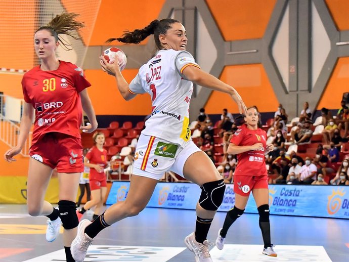 La selección española femenina de balonmano vence a Rumanía en su preparación para los Juegos Olímpicos de Tokio