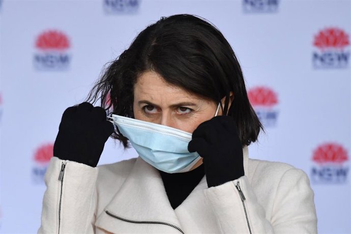 La primera ministra de Nueva Gales del Sur, Gladys Berejiklian, en rueda de prensa, ayer sábado