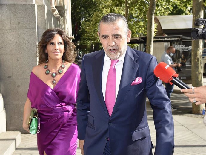 JAIME MARTÍNEZ BORDIÚ Y MARTA FERNÁNDEZ