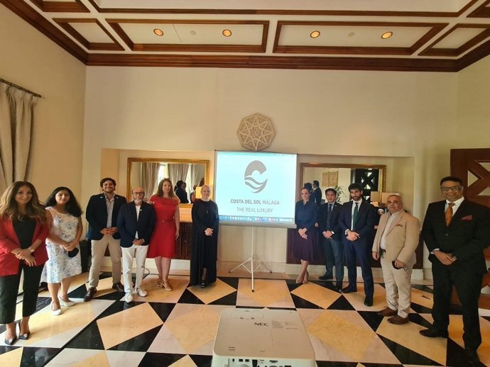 Promoción presencial de la COsta del Sol en Emiratos Árabes Unidos centrada en el segmento de lujo
