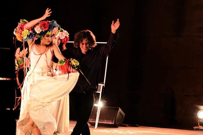 Momento del espectáculo de Javier Barón, del Festival de Danza de Itálica, denominado 'Entre mujeres'