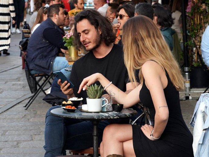 3 DE CADA 10 ESPAÑOLES DESPERDICIA MÁS COMIDA EN VERANO