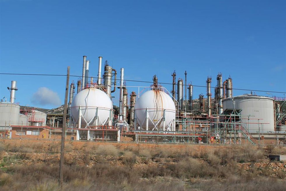 Archivo - COMPLEJO PETROQUÍMICO REPSOL PUERTOLLANO FÁBRICA INDUSTRIA