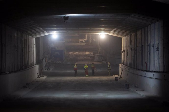 Archivo - Obras del túnel vial de Glries, a 22 de abril de 2021, en Barcelona, Cataluña, (España).