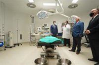 Moreno lamenta bajar el ritmo de vacunación porque Andalucía recibirá un 43,7% menos de dosis esta semana