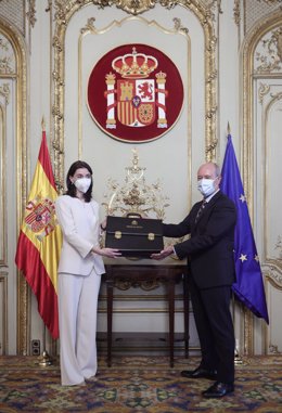 La nueva ministra de Justicia, Pilar Llop, recibe la cartera ministerial de manos de su predecesor, Juan Carlos Campo, en el Palacio de Parcent, a 12 de julio de 2021, en Madrid (España). El traspaso de carteras se efectúa después de que la nueva minist