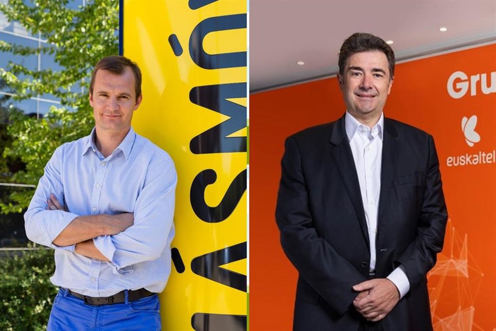 Archivo - El consejero delegado de Más Móvil, Meinrad Spenger (i), y el consejero delegado de Euskaltel, José Miguel García.