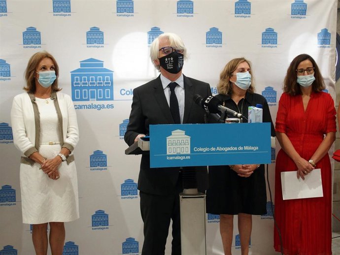 El decano del Colegio de Abogados de Málaga en el acto del día del abogado de oficio