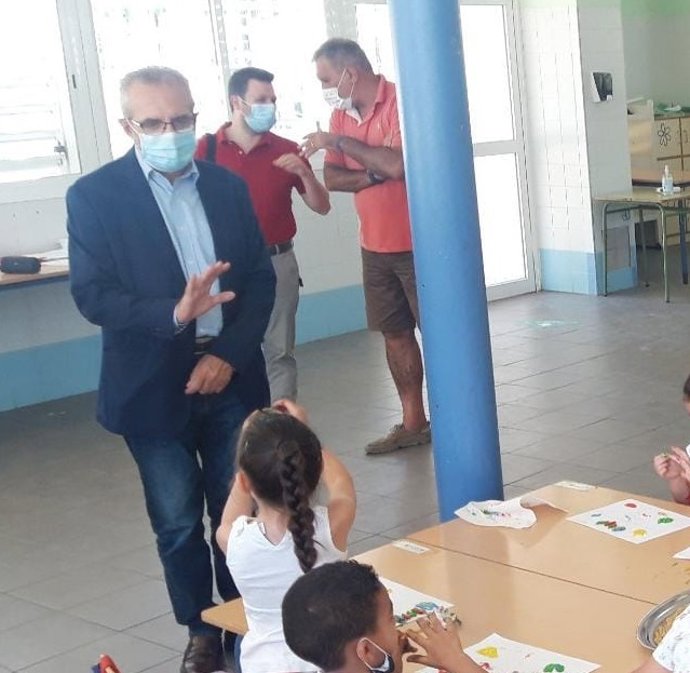Flores, en una de las escuelas de verano.