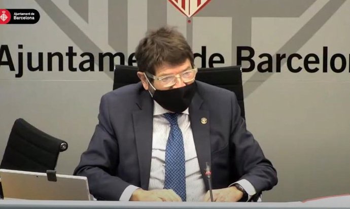 Archivo - El teniente de alcalde de Seguridad de Barcelona, Albert Batlle, durante una comisión de Presidencia - Archivo