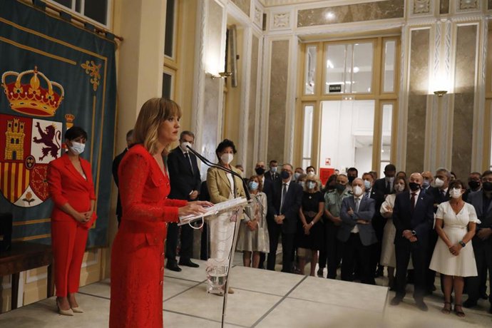 La nueva ministra de Educación y Formación Profesional, Pilar Alegría, interviene en el traspaso de carteras, en la sede del MEFP, a 12 de julio de 2021, en Madrid (España). El traspaso de carteras se efectúa después de que la nueva ministra haya promet
