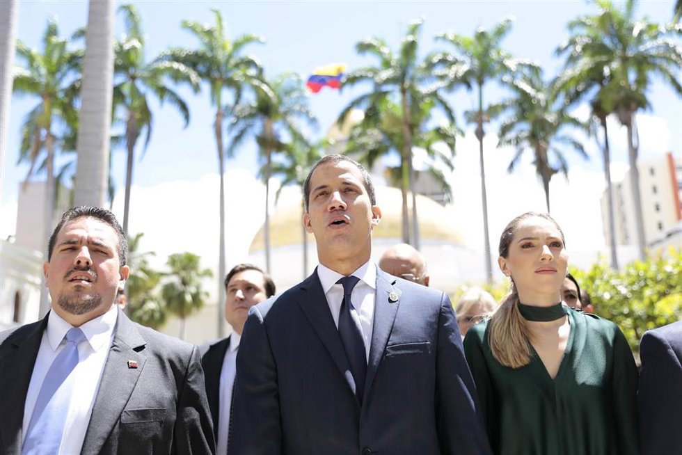 Archivo - Juan Guaido y Fabiana Rosales