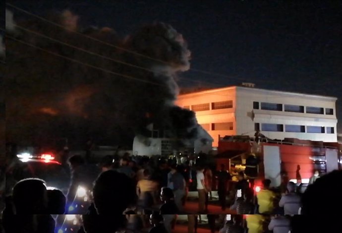 Incendio en el Hospital Universitario de Al Huseín, en Nasiriya, Irak