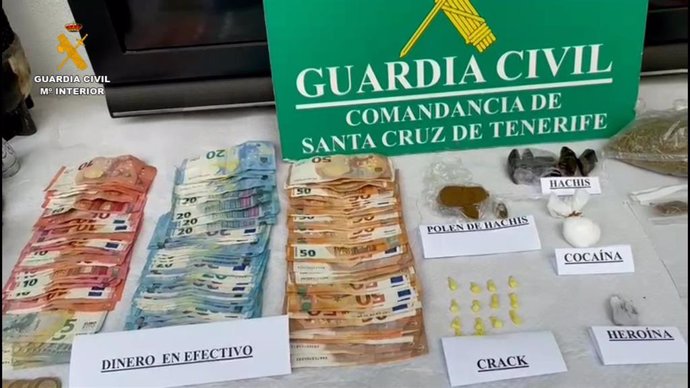 Dinero y droga intervenidos por la Guardia Civil