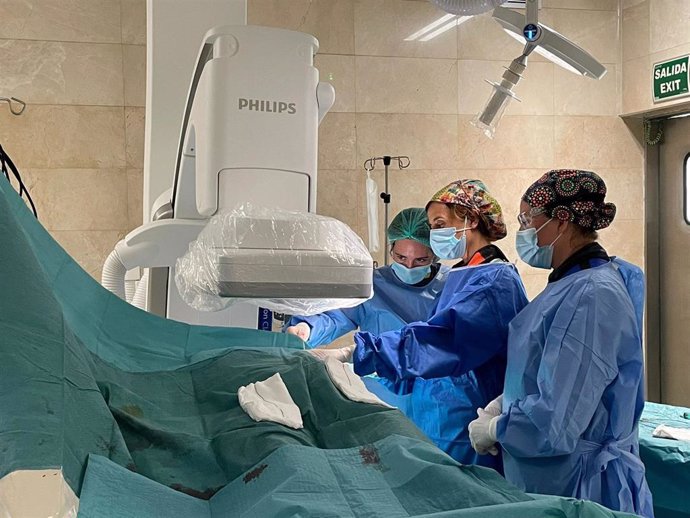 El servicio de Cardiología del Hospital Costa del Sol, primero en Málaga en una nueva técnica de implantación de marcapasos