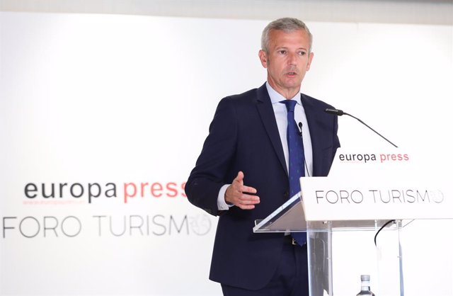 El Vicepresidente Primero y Consejero de Presidencia, Justicia y Turismo de la Xunta de Galicia, Alfonso Rueda, participa en el Foro Turismo de Europa Press en el Hotel Eurostars Madrid Tower, a 13 de julio de 2021, en Madrid (España).