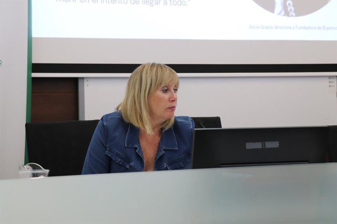 La presidenta de BPW-Madrid, Paz Martín, durante la celebración de la XIX edición de los Cursos de Verano de la UPO en Carmona (Sevilla)