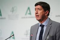 Andalucía mantiene su "hoja de ruta", aunque no descarta "regular" ocio nocturno y cierres perimetrales