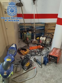 Efectos intervenidos por la Policía Nacional tras ser robados en cortijos de Motril (Granada)