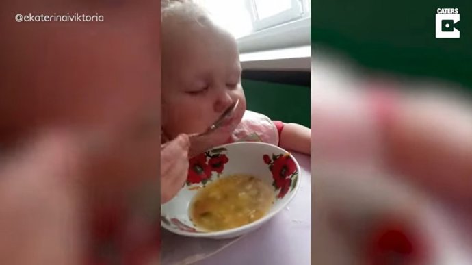 Cuando el sueño es mayor que el hambre, estas niñas lo tienen claro