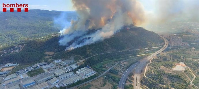 Imatge aria de l'incendi a Castellví de Rosanes